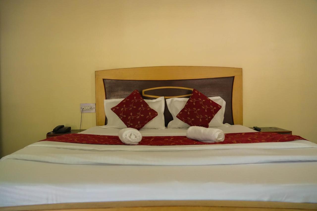 مايالي Hotel Grass Land المظهر الخارجي الصورة